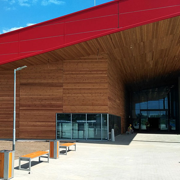 Elewacja z modrzewia